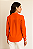 CAMISA FEMININA OVERSIZED GOLA TRADICIONAL EM VISCOLINHO LARANJA - Imagem 2