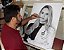 A SUA ENCOMENDA DE RETRATO REALISTA A LÁPIS, COM 1 PESSOA NO QUADRO, TAMANHO 50/66 cm. - Imagem 2