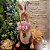 Coelho Tom com Flores - Imagem 1