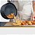 Forma Cesta de Silicone Para Air Fryer Reutilizável Antiaderente Com Alça (Cores Variadas) - Imagem 6