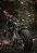 Quadro decorativo - Motocicleta bobber preta na floresta - Imagem 2