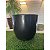 Vaso para Plantas em Polietileno Liso Bojo M com Prato - Imagem 10