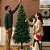 Árvore de Natal Pinheiro 2,10 Metros com 1100 Galhos e Base de Ferro Verde - Imagem 4