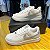 NIKE AIR FORCE 1 - BRANCO E CINZA - Imagem 2