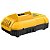 DCB118 - CARREGADOR RÁPIDO 20V-60V MAX* LI-ION, 220V 8A (IDEAL PARA FLEXVOLT) -  DEWALT - Imagem 6