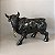 TOURO BRAVO EM RESINA PRETO BRILHOSO 28X36X19CM - Imagem 1