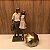 ESCULTURA CASAL GUARDA CHUVA COM MALA 38CM - Imagem 2