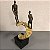 ESCULTURA HOMENS NA ESCADA 41CM - Imagem 2