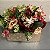 ARRANJO DE FLORES VERMELHAS E ROSAS MISTAS EM VASO QUADRADO ROSE DE CERAMICA - Imagem 3