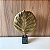 ESCULTURA DECORATIVA FOLHA DOURADA EM METAL COM BASE EM MARMORE 47X31CM - Imagem 2