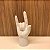 ESCULTURA DE CERAMICA MAO ROCK BRANCA - Imagem 1