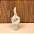 ESCULTURA DE CERAMICA MAO FIGA  BRANCO - Imagem 1