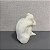 ESCULTURA DECORATIVA MULHER DE RESINA BRANCA 15X14cm - Imagem 2