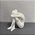 ESCULTURA DECORATIVA MULHER DE RESINA BRANCA 15X14cm - Imagem 3