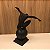 ESTATUETA MASCULINA EM RESINA - Imagem 4