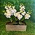 ARRANJO COM MINI ORQUIDEAS E CACHEPOT RETANGULAR 41X29X14CM - Imagem 3