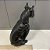 ESCULTURA CACHORRO BULDOG SENTADO PRETO E BRANCO 75X27CM - Imagem 6