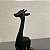 ESCULTURA GIRAFA EM RESINA PRETO PEQUENO - Imagem 3