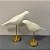 ESCULTURA EM RESINA PASSARO  BRANCO COM BASE DOURADO G - Imagem 2