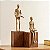 ESCULTURA PESSOA EM METAL E MADEIRA G28X11CM E P21X11CM - Imagem 2