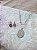 Conjunto Pingente e Brinco Aço Inoxidável Nossa Senhora das Graças e Pérolas - Imagem 3