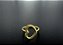 P0204 ARGOLA RODIO DOURADO TORÇAO DAITH CORAÇÃO VAZADO 8MM - Imagem 1