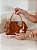 Bolsa Feminina Valencia – Caramelo com Fecho Dourado - Imagem 1