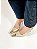 Scarpin Feminino Milão - Baunilha com Bico Dourado e Salto 7 cm | Glow Store - Imagem 10