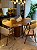 CONJUNTO MESA ORGÂNICA C/ BASE RIPADA 180X100 + 6 CADEIRAS AGATHA CREME - Imagem 3