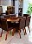 CONJUNTO MESA ORGÂNICA C/ BASE RIPADA 180X100 + 6 CADEIRAS MARK MODELO 32 MARROM - Imagem 8