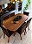 CONJUNTO MESA ORGÂNICA C/ BASE RIPADA 180X100 + 6 CADEIRAS MARK MODELO 32 MARROM - Imagem 6