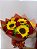 Buque com 12 rosas e 5 girassois - Imagem 1