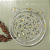 Comedouro para gatos com detalhes na cor ouro e glitter - Imagem 3