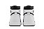 AIR JORDAN 1 HIGH RETRO OG BLACK WHITE - Imagem 4