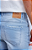 BERMUDA SLIM COMPRIMENTO MÉDIO JEANS CLARO - Imagem 3