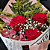 Buquê Três Rosas vermelhas com Flores e Folhagens - Imagem 1