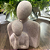 ESCULTURA CASAL EM RESINA BEGE10X6X15CM - Imagem 5