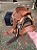 Sela Prova de Laço Team Roping Pro Entalhada Personalizada + Manta e Bolsa - Imagem 4