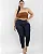 Calça Jeans Feminina Plus Size Cós Largo e Abertura Lateral Na Barra a Fio 22522 Escura - Imagem 5