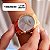 Relógio Feminino Mondaine Dourado Casual Analógico 53676LPMVDE2 Mulher Colar e Brincos - Imagem 2