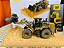 Miniatura Trator Pá Carregadeira Caterpillar 966M 1/50 - Imagem 8