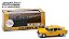 MINIATURA GREENLIGHT TRAVIS BICKLES TAXI AMERICANO 1975 1/43 - Imagem 1