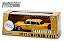 MINIATURA GREENLIGHT TRAVIS BICKLES TAXI AMERICANO 1975 1/43 - Imagem 2