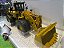 Miniatura Retroescavadeira Caterpillar 993K 1/50 Diecast Masters - Imagem 9
