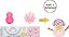 Boneca Rainbow High Winter Wonderland Bella - Boneca fashion rosa de 28 cm com neve mágica escondida na moda que incha com água e kit de boneco de neve, ótimo presente para crianças de 4 a 12 anos - Imagem 4