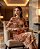 VESTIDO MIDI SAVANA EM TRICOT (BEGE/TELHA) - Imagem 2