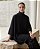 BLUSA CONFORT SOBRPOSIÇÃO EM TRICOT COM BOLSO (PRETO) - Imagem 3