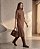 VESTIDO CONFORT MIDI GOLA ALTA (MARRON TERRA) - Imagem 2