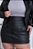 Short saia couro preta g1 - Imagem 3