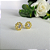 Brinco Formato Flor Com Mini Zircônias Banhado Em Ouro 18k - Imagem 3